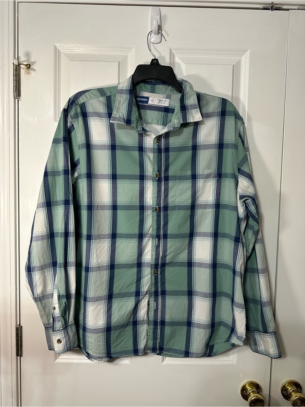 Old Navy Blue & Green Plaid Everyday Button-Up Shirt